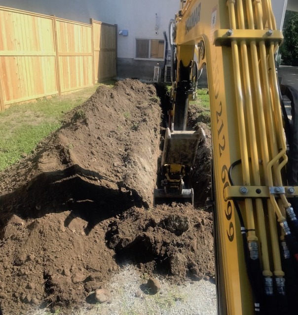 Trenching-and-backfilling-companies-kelowna