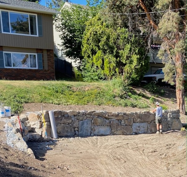 premium-retaining-walls-okanagan