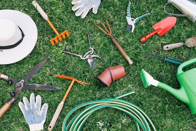 The Benefits Of Hiring A Professional Landscaper For Your Home